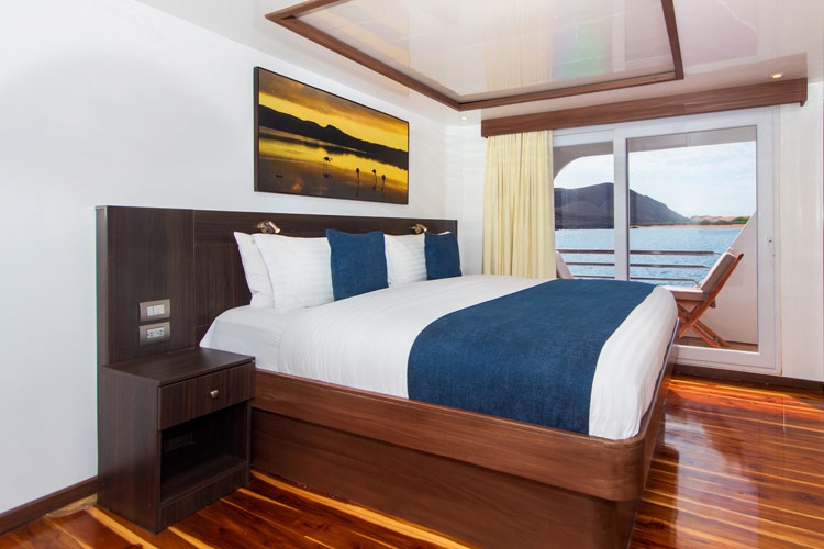 cormorant, luxe, cruise, galápagos, Cabin, Suite2