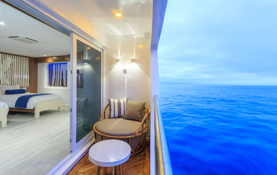galapagos, elite, luxe, cruise, suite, balcony
