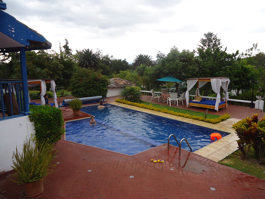 Hacienda, chorlaví, Otavalo, Ecuador, itk, swimming, pool
