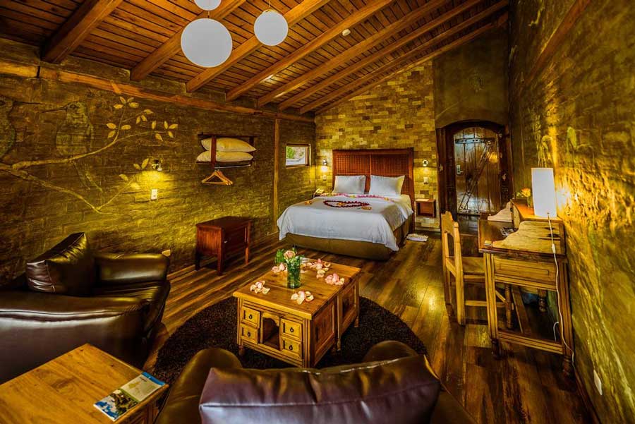 Hotel, Luna , volcán, baños, Ecuador, Romantic, Room