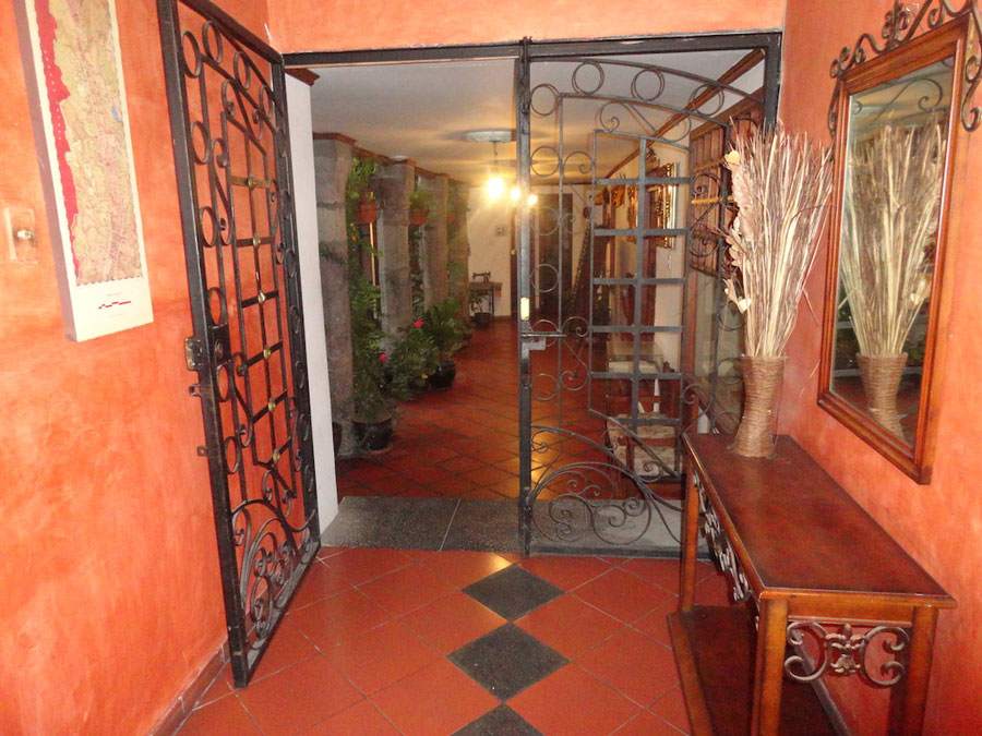 Hotel, san, Francisco, colonial, quito, Ecuador, itk, entrance