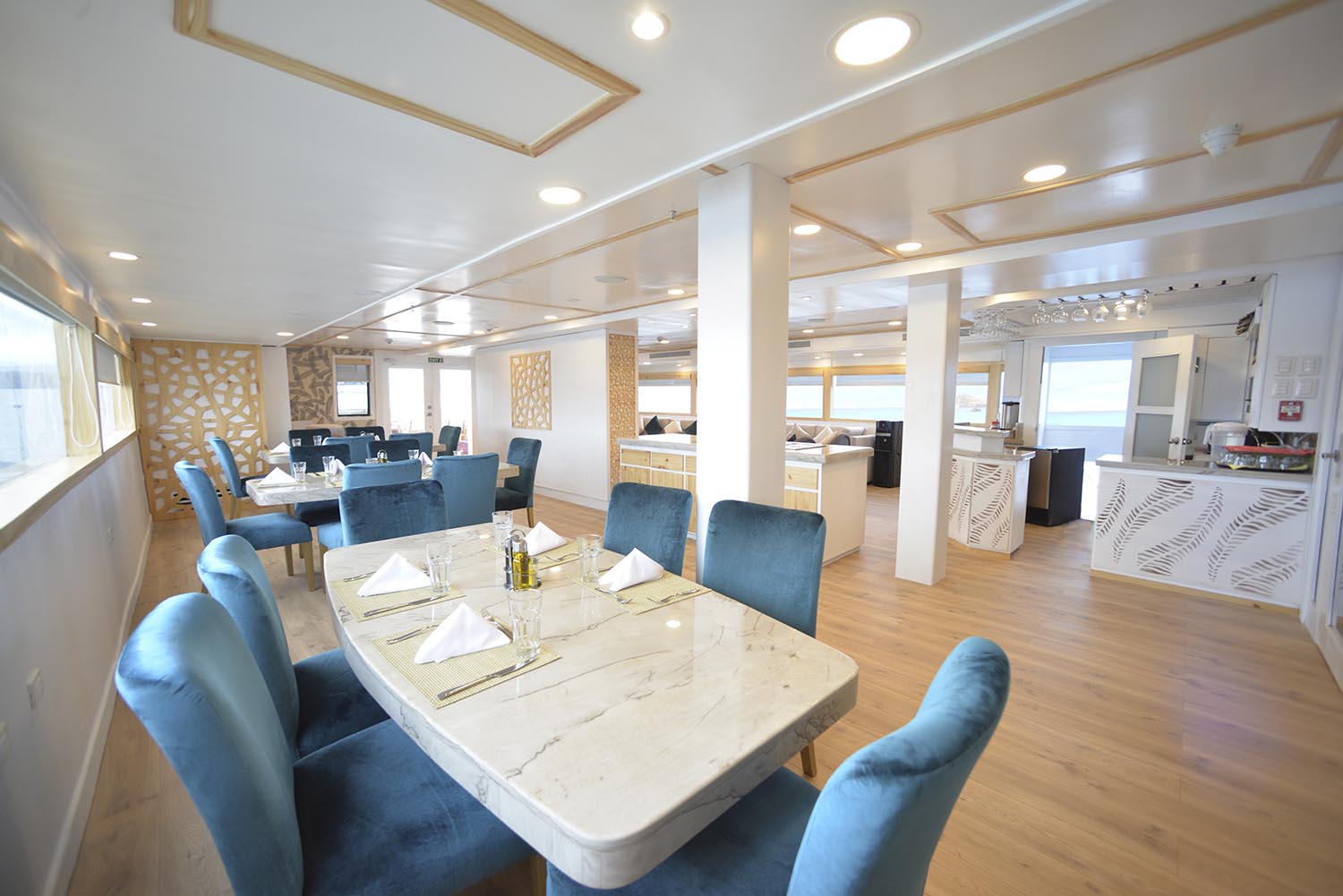 sea-star-cruise-luxe-galapagos, Restaurant