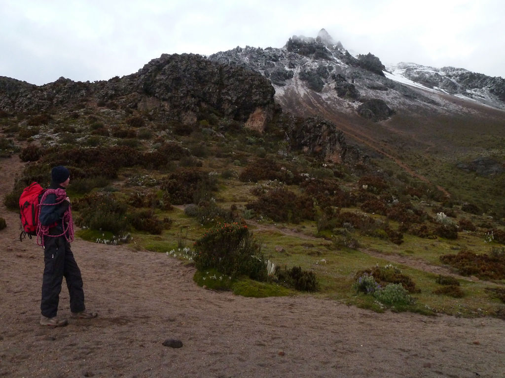 iliniza, south, volcano, ascent, itk, voyage, ecuador, ascention, walk
