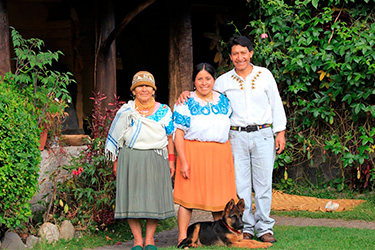 indigenous communities ecuador itk voyage 